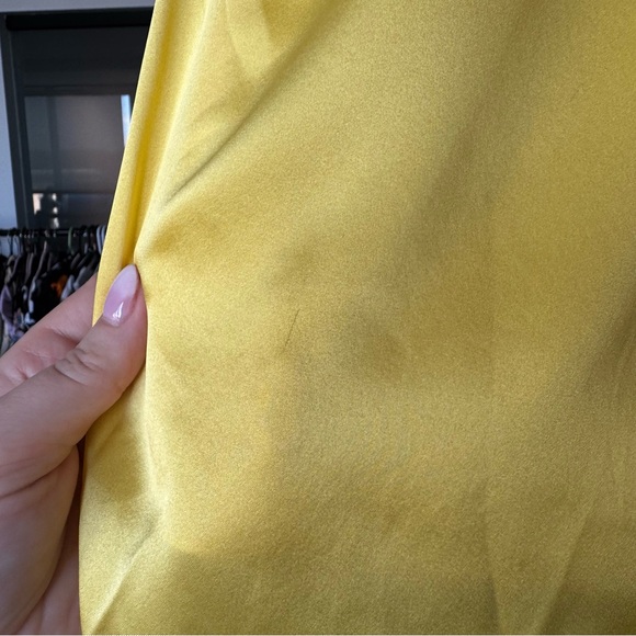Amanda Uprichard Chaya Top Canary Yellow 100% Silk Mock Neck Small - Picture 10 of 13